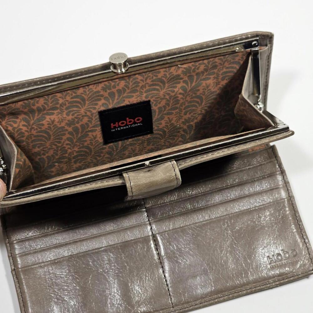 Hobo International Light Brown Leather Card Holder Wallet Bifold Handbag Clutch - Picture 5 of 5